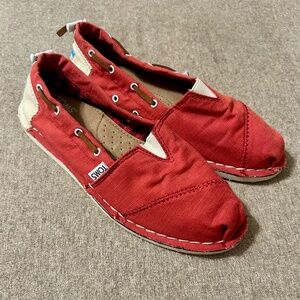 Toms, Sz 5.5